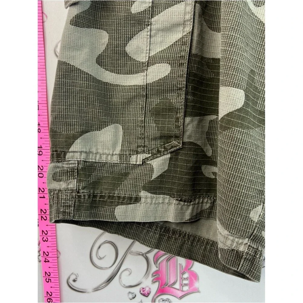 Kirra shorts long cargo camouflage pockets Olive Camo Men's Cargo Shorts - Picture 5 of 11